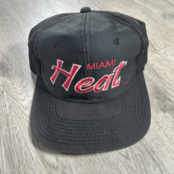Vintage Sports Specialties Miami Heat Script Hat Snapback NBA Black Fade Cap - Picture 1 of 10